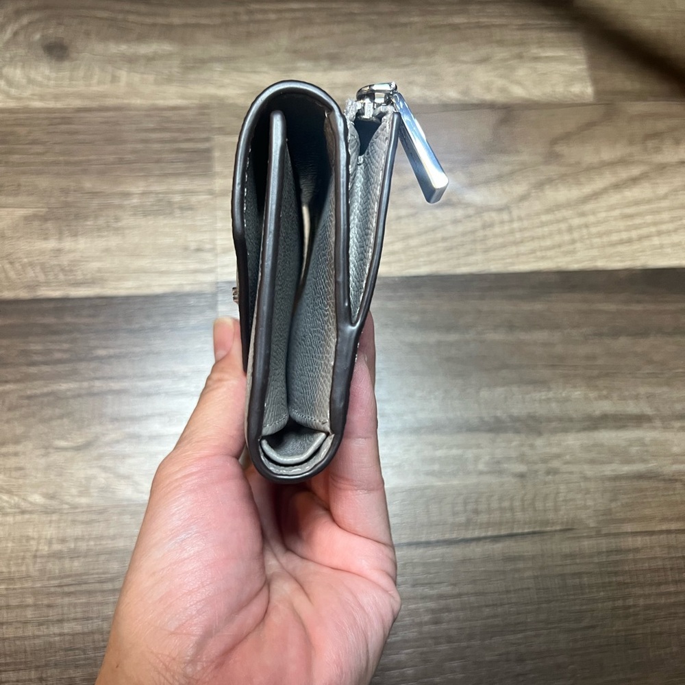 Michael Kors Grey Trifold Wallet - Picture 4 of 10